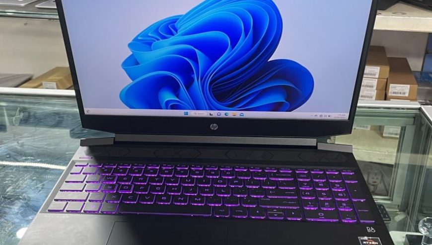 GAMING LAPTOP   BRAND NEW