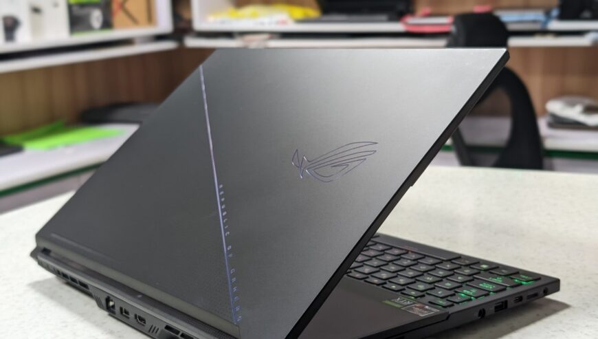 ASUS ROG Zephyrus Duo 16