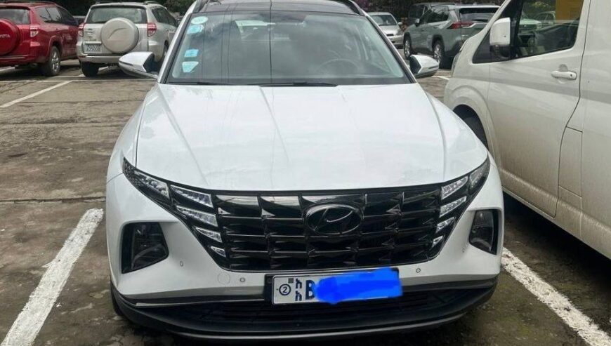 Hyundai Tucson 2022 Dubai Standard Fully Optioned Excellent Car for Sale in Ethiopia